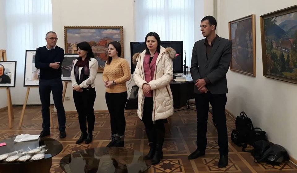 Юрфак УжНУ традиційно долучився до організації конкурсу-фотовиставки «Рівність та права людини»