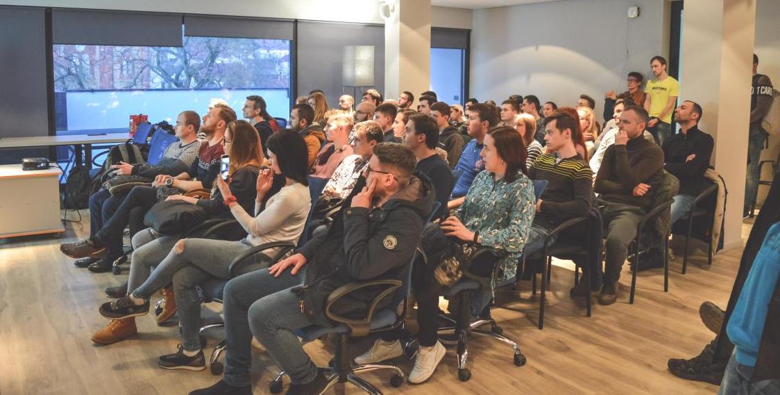 Ужнівці навчалися програмувати в ужгородських айтішників