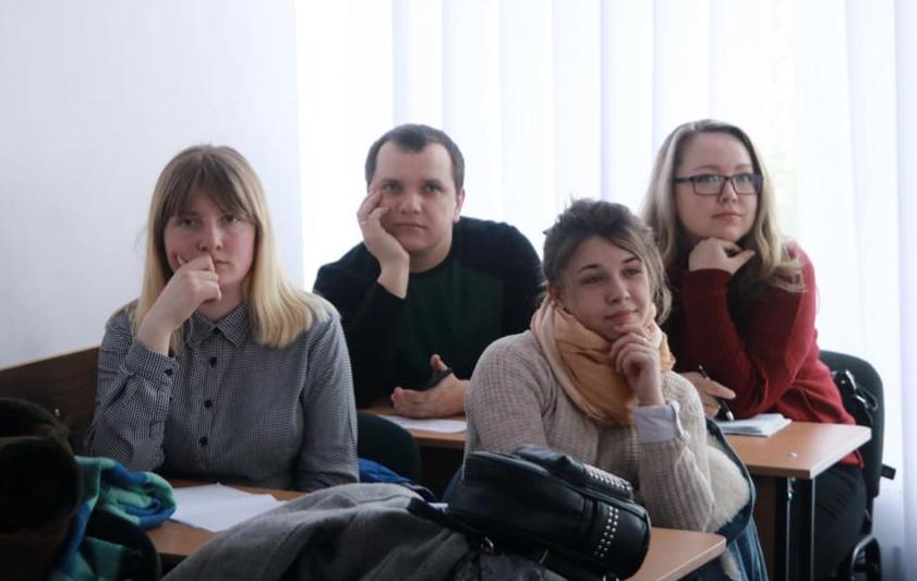 Рекламісти-піарники УжНУ демонстрували колегам власні бренди