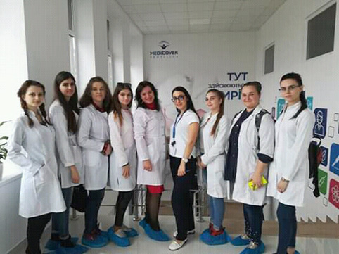 Студенти біофаку навчалися лабораторної діагностики в сучасному медичному центрі