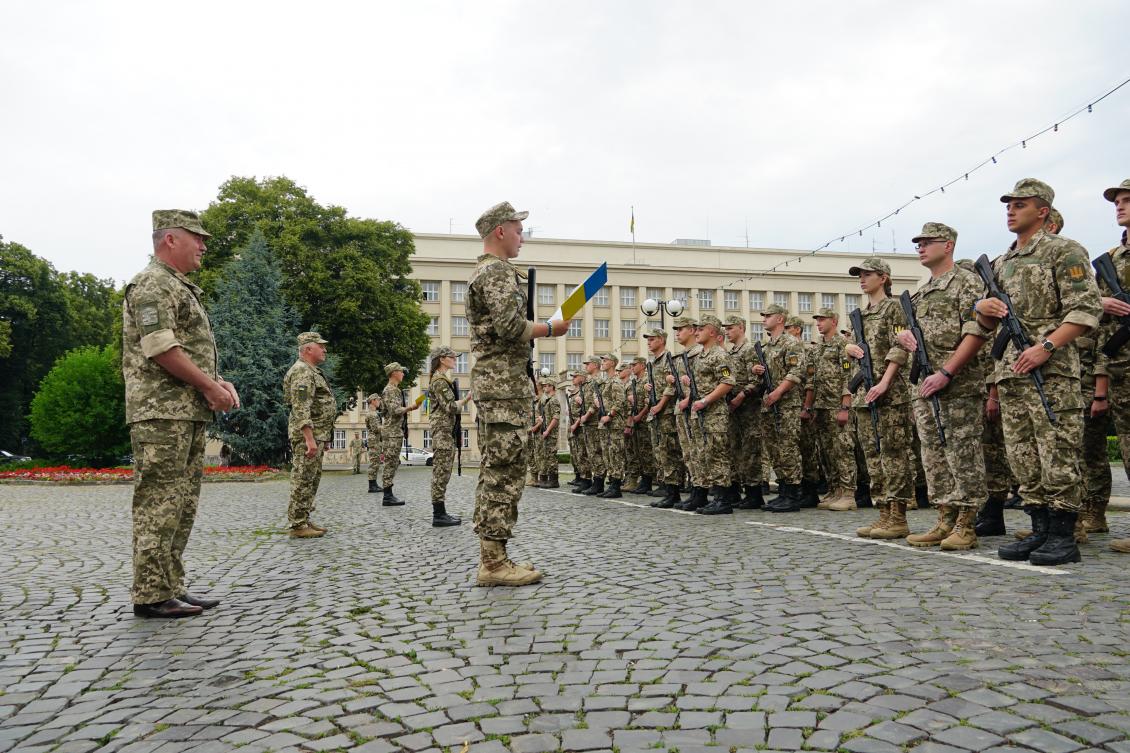 Випускники військової кафедри присягнули на вірність українському народові