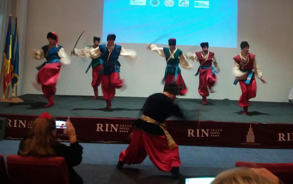 Науковиці філологічного факультету УжНУ успішно презентували свої наукові здобутки на міжнародному форумі в Бухаресті