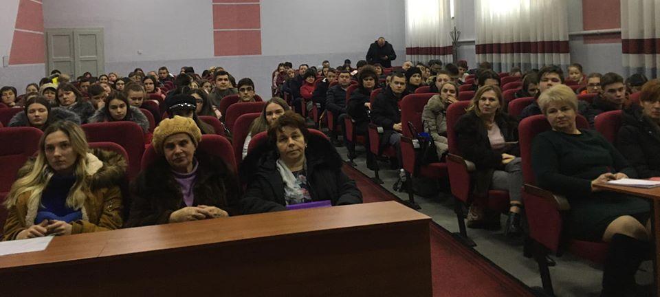 Профорієнтаційна робота викладачів ФІМВ триває