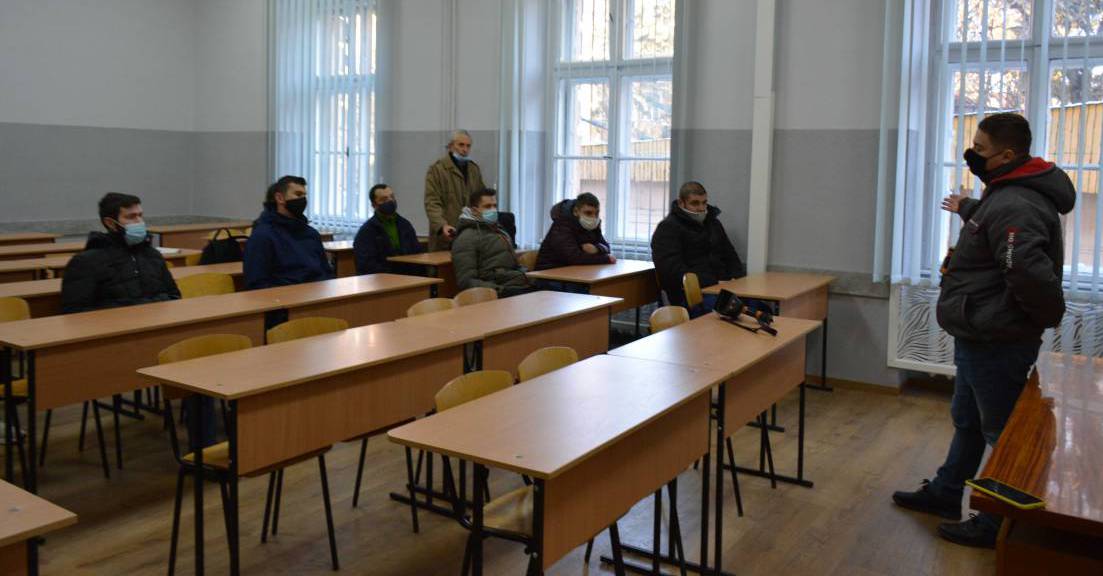 Студенти ІТФу долучилися до енергоаудиту будівель УжНУ