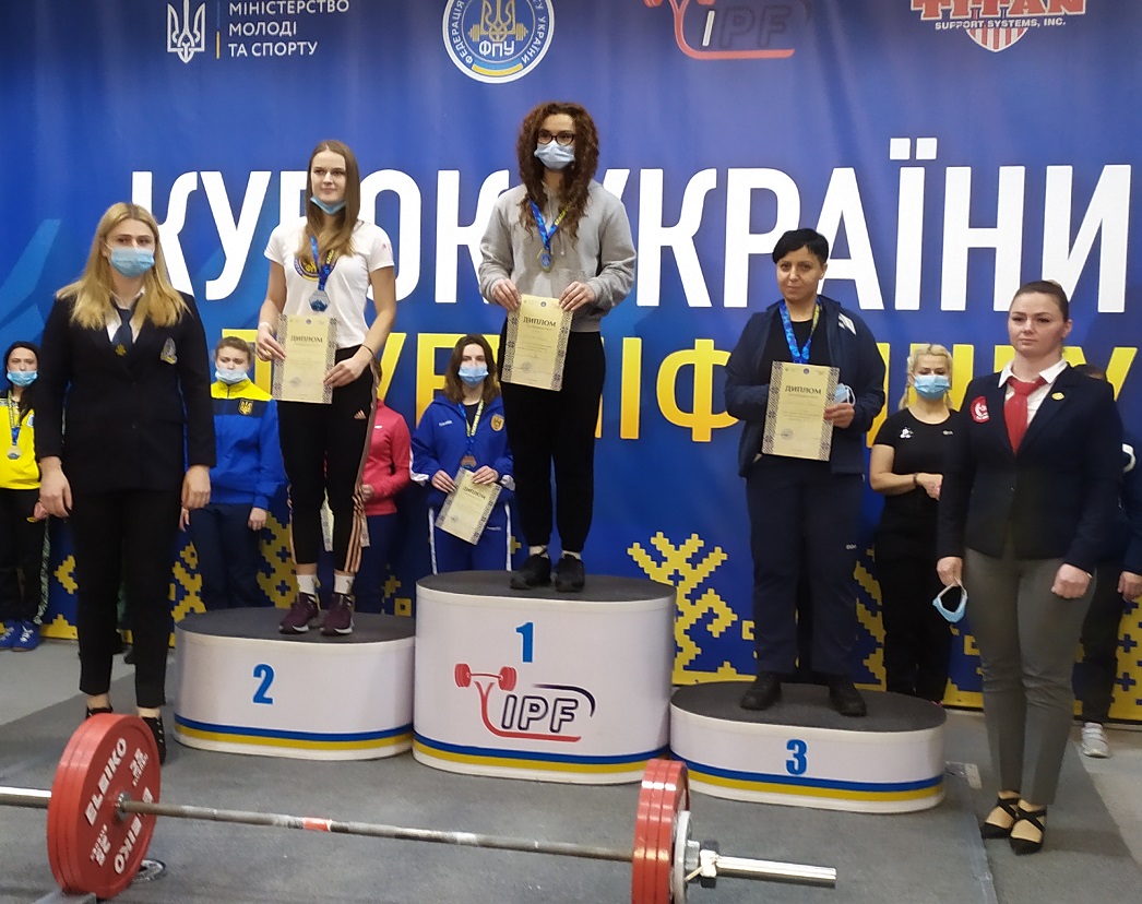 Представники УжНУ здобули медалі Кубка України з паверліфтингу