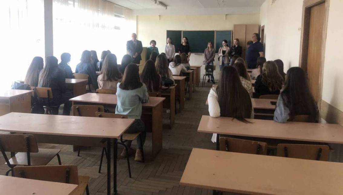 Майбутні дошкільні педагоги УжНУ провели ознайомчу екскурсію Ужгородом