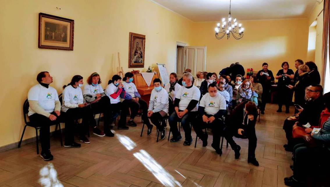 В Ужгороді у форматі легкого читання видали тексти п’ятьох закарпатських казок