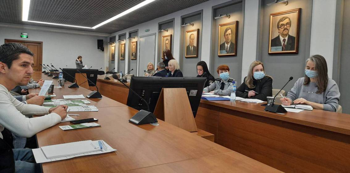 В УжНУ обговорили проблеми домашнього насильства й насильства за ознакою статі та шляхи їх подолання