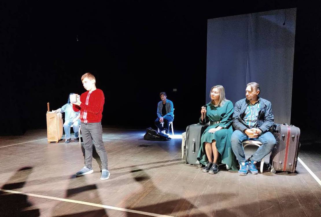 «Маріупольська драма»: вистава-свідчення про воєнний злочин проти українців