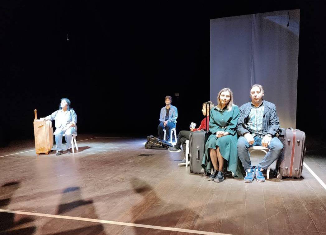 «Маріупольська драма»: вистава-свідчення про воєнний злочин проти українців