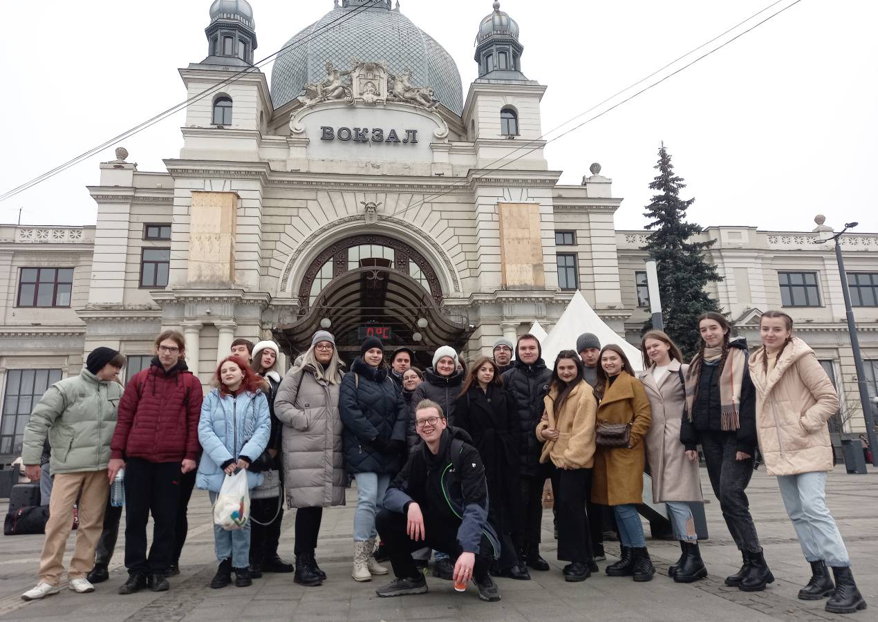 Першокурсники ФІМВ «обкатали» студентські квитки поїздкою до Львова