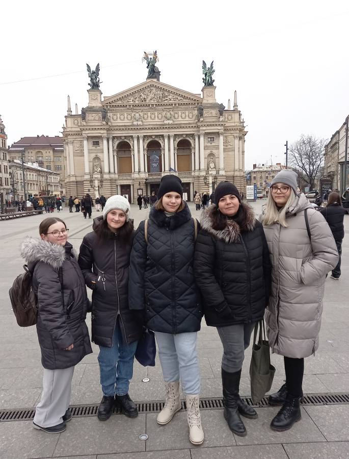 Першокурсники ФІМВ «обкатали» студентські квитки поїздкою до Львова