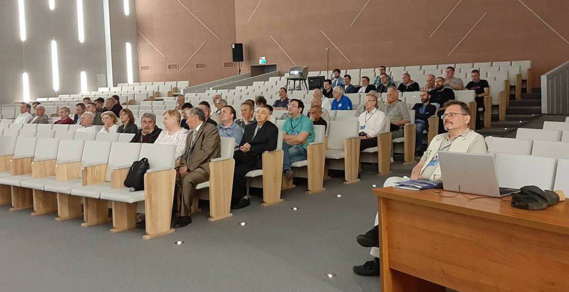 В УжНУ розпочалася ІХ Українська наукова конференція з фізики напівпровідників