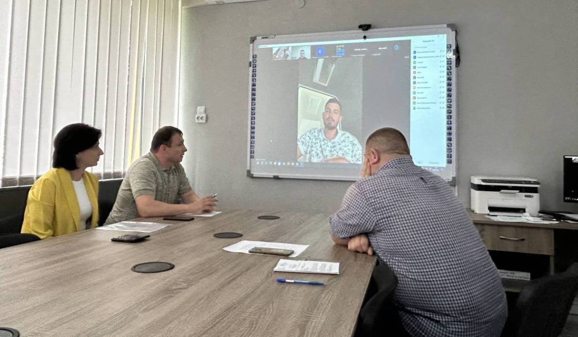 На факультеті інформаційних технологій відбулася онлайн-зустріч з представниками компанії «Avenga»