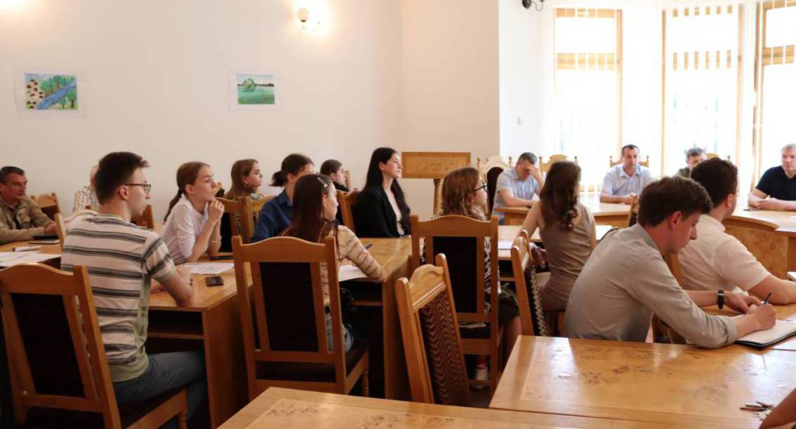 Студенти та викладачі УжНУ стажуються у відділах Держекоінспекції в Закарпатській області