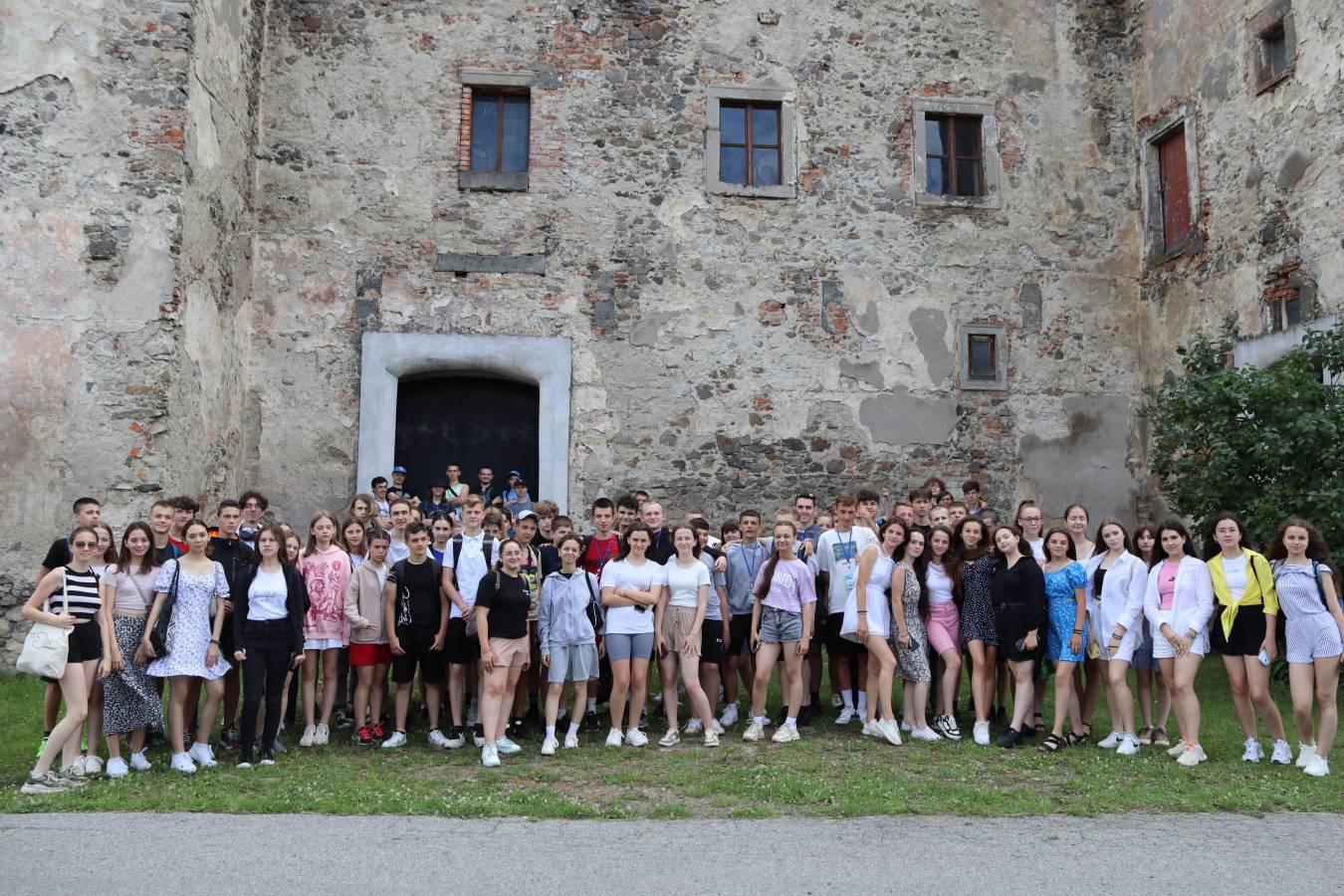 Перший тиждень Літнього університету завершився екскурсією замками Закарпаття