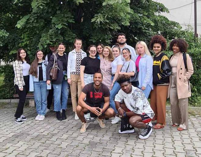 Студентки факультету іноземної філології 4 місяці навчалися в Румунії