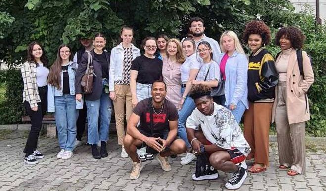 Студентки факультету іноземної філології 4 місяці навчалися в Румунії