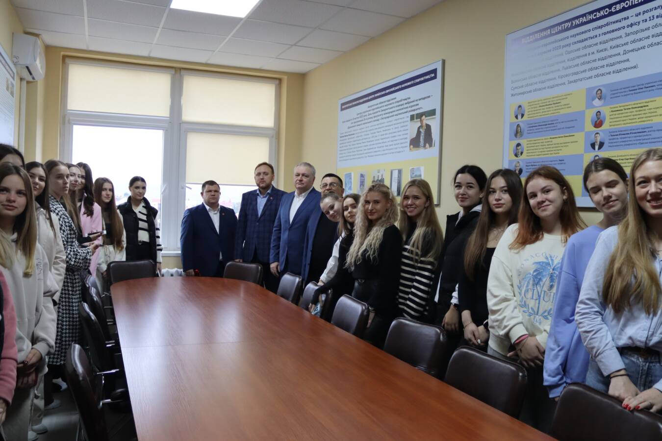 На ФМЕВ відкрили кабінет Центру українсько-європейського наукового співробітництва