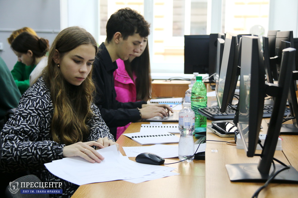 На ІІ етапі Всеукраїнської студентської олімпіади з програмування серед призерів і ужнівці