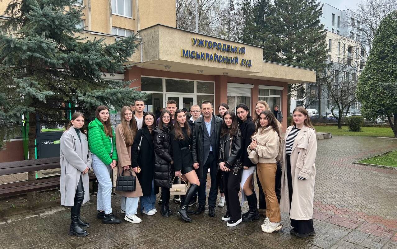 Майбутні правники були присутні на черговому засіданні в Ужгородському міськрайонному суді