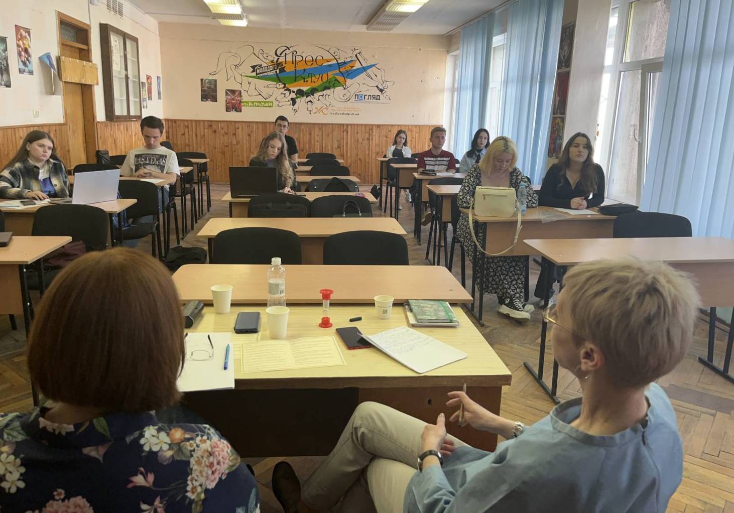 Актуальні проблеми масмедійної системи обговорили студенти відділення журналістики під час наукового семінару