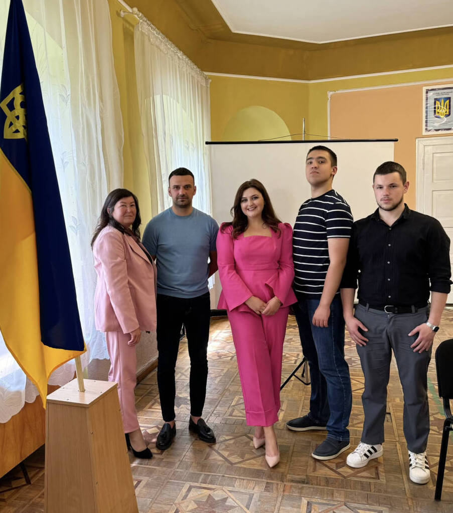 Представники ФСН орієнтували учнів Виноградова щодо майбутнього фаху