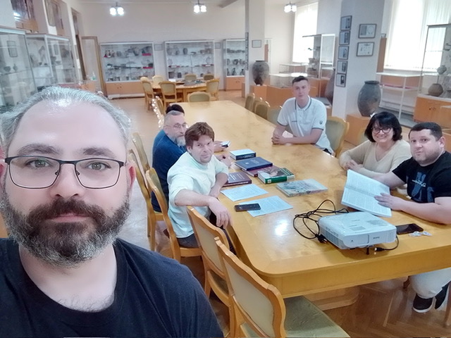 Історики УжНУ презентували науковий збірник «Ідентичності в умовах пограниччя»