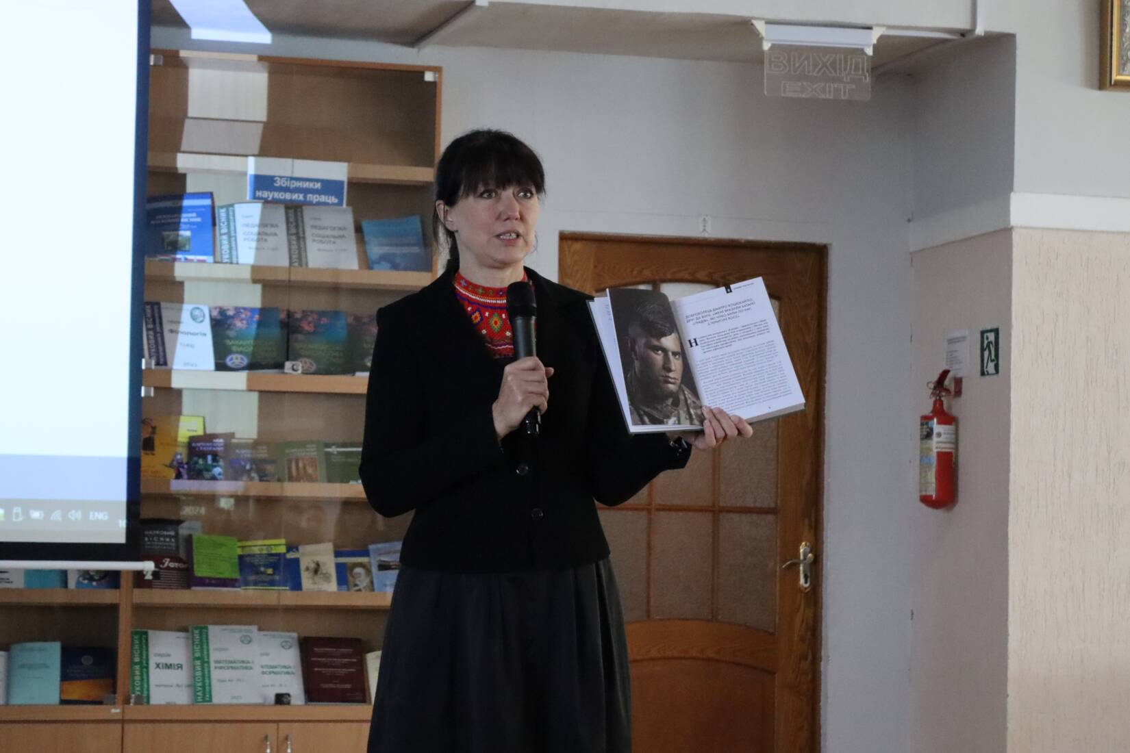 В Ужгороді презентували книги «Народні герої України: історії справжніх»