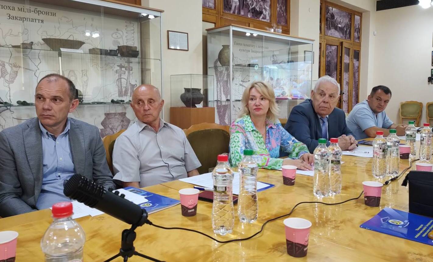 Міжнародна асоціація випускників розширює мережу і планує облаштувати реабілітаційний центр на базі УжНУ