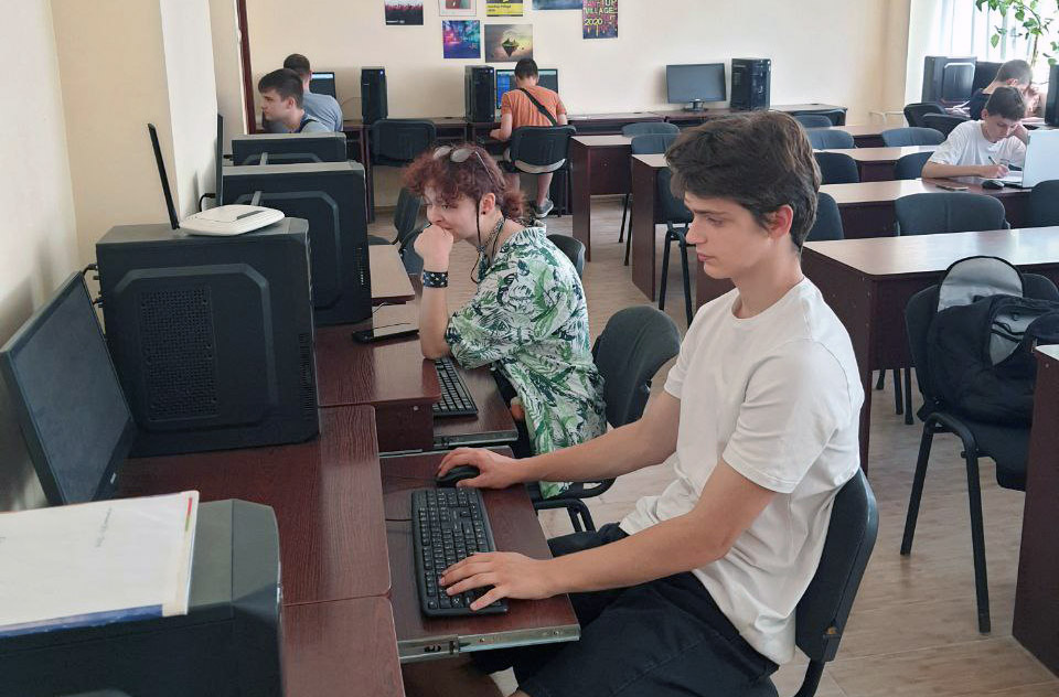 На факультеті інформаційних технологій провели тренінги для школярів