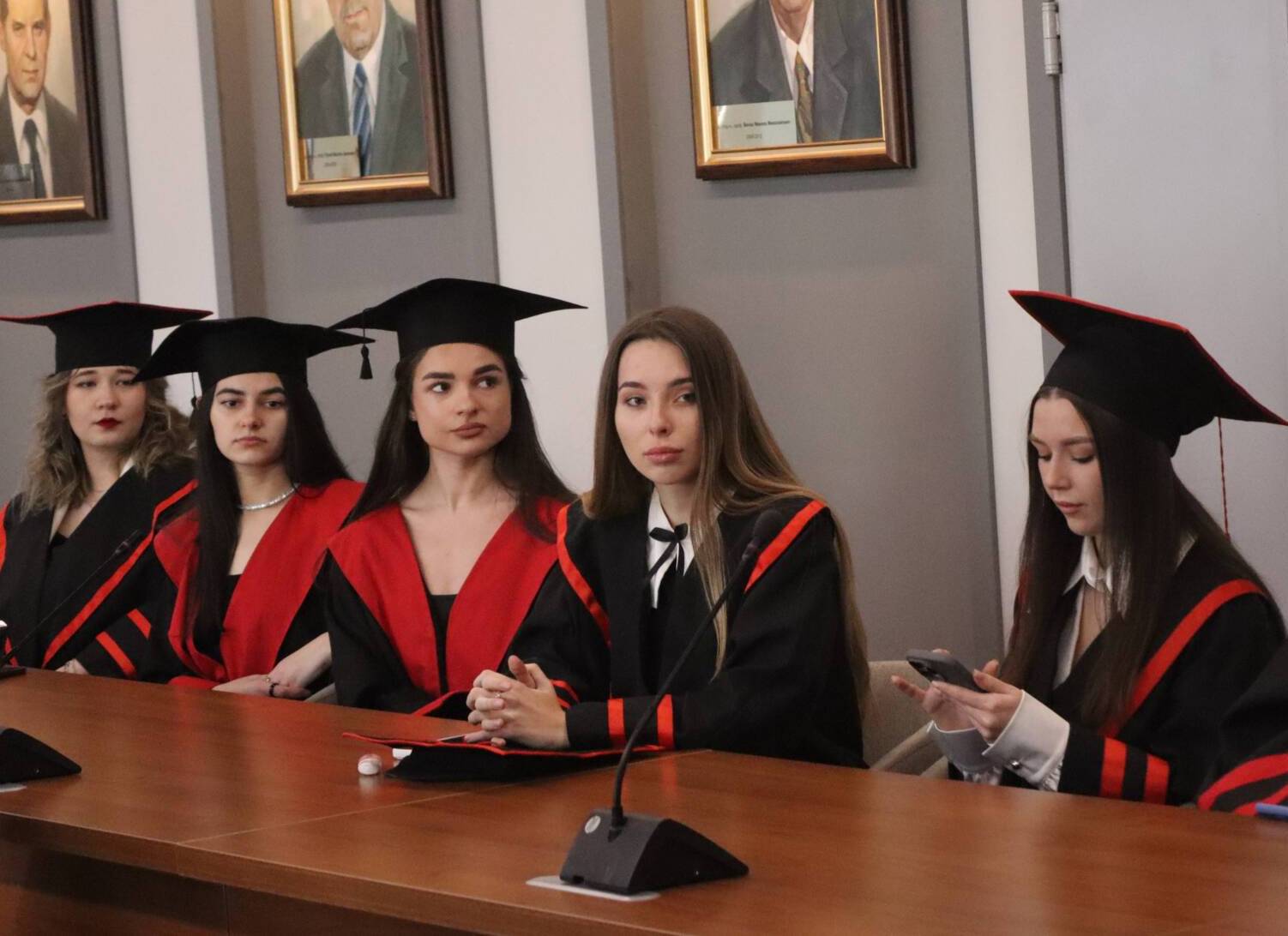 Факультет історії та міжнародних відносин дипломував істориків-міжнародників