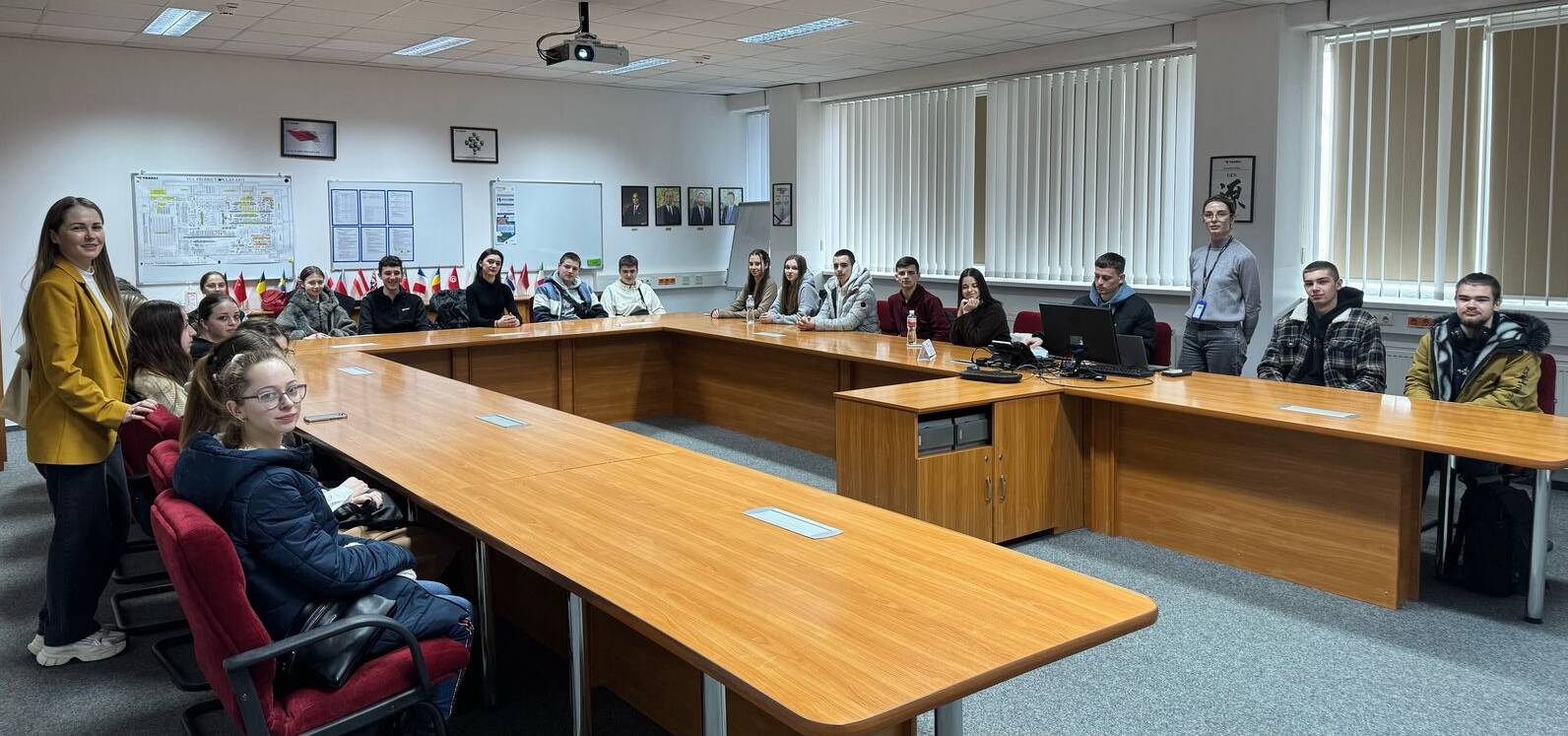 Студенти факультету математики та ЦТ відвідали підприємство «Ядзакі Україна»