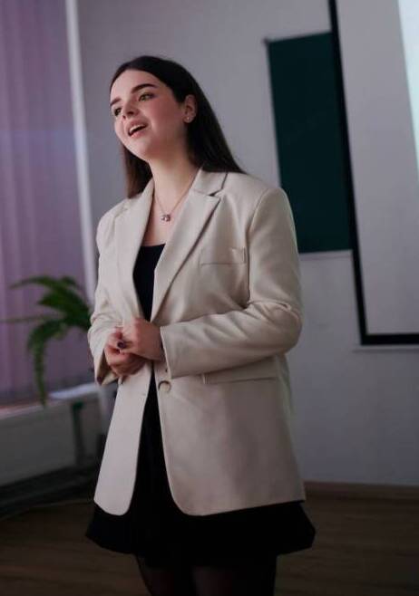 Діалект – голос української землі: філфак УжНУ зібрав спільноту, що береже живе мовлення