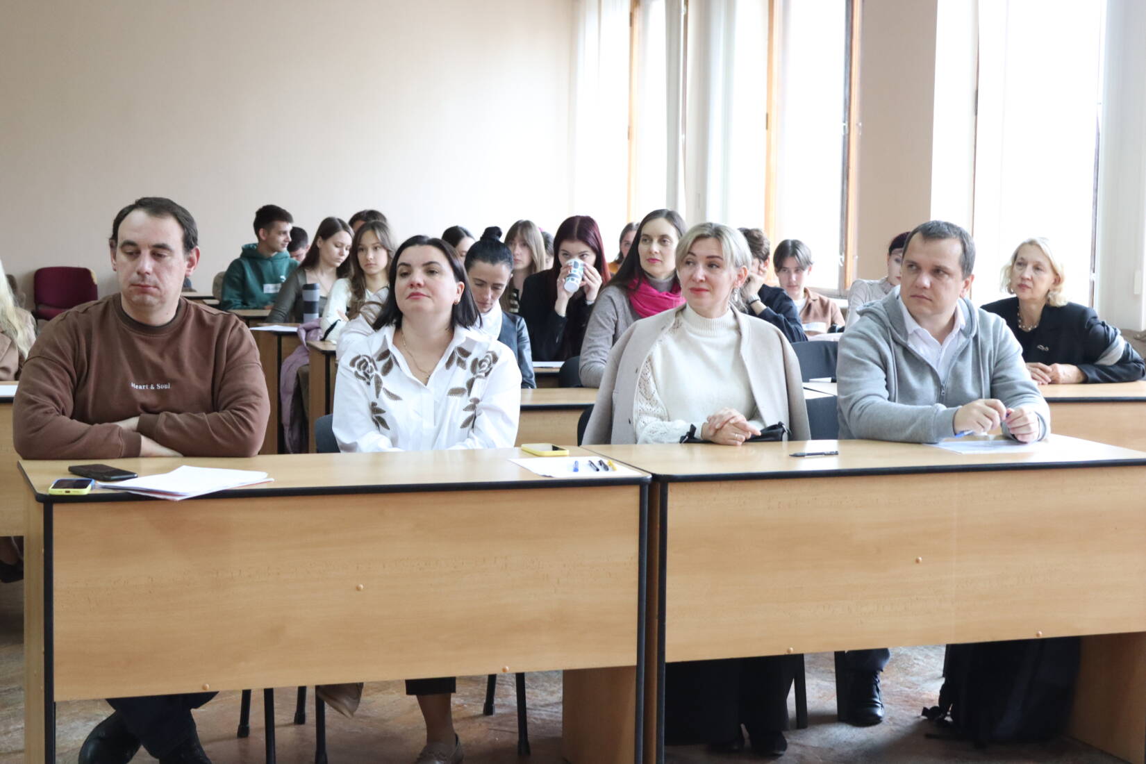 До 80-річчя університету студенти змагалися в дебатах на тему ролі ШІ в освіті