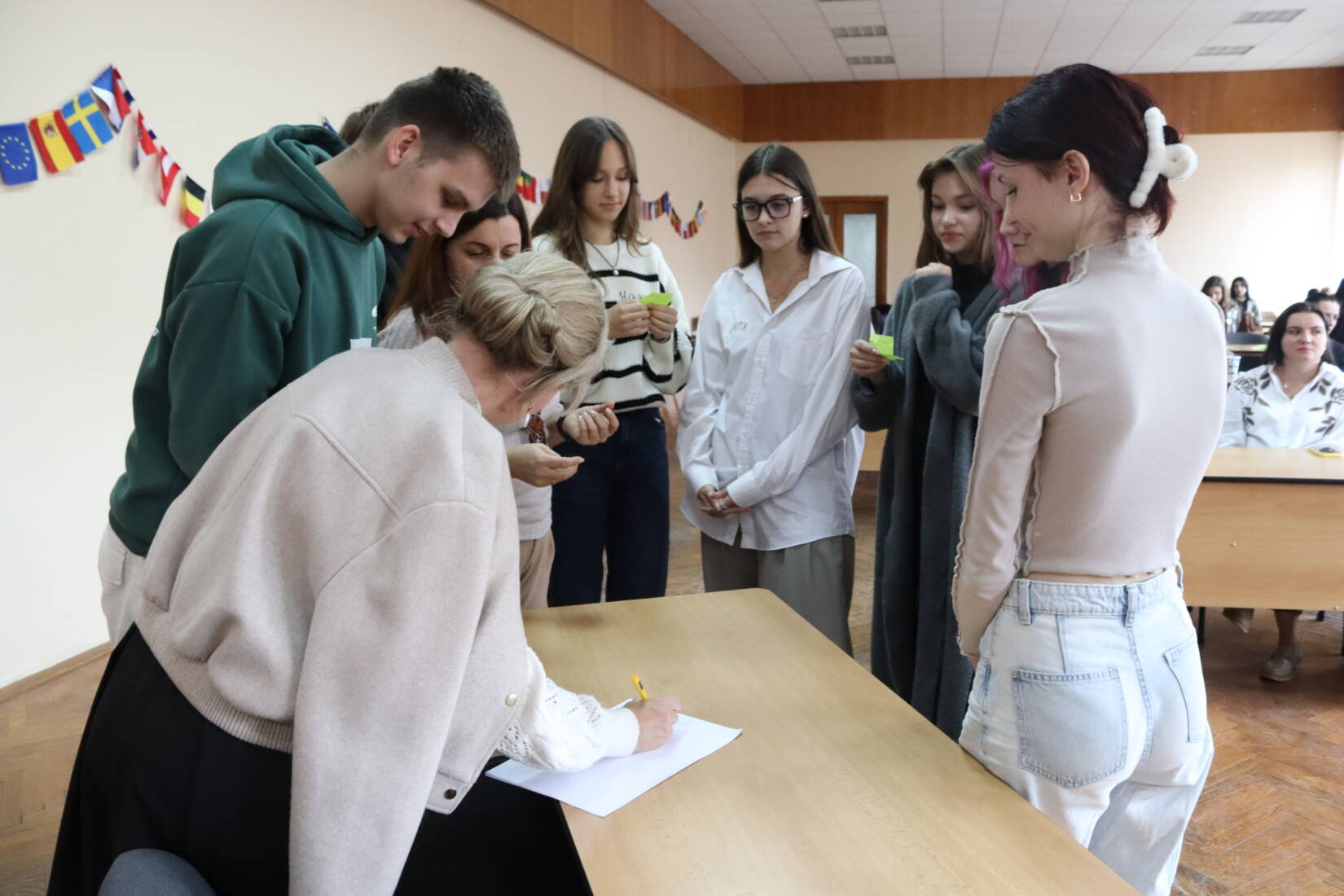 До 80-річчя університету студенти змагалися в дебатах на тему ролі ШІ в освіті