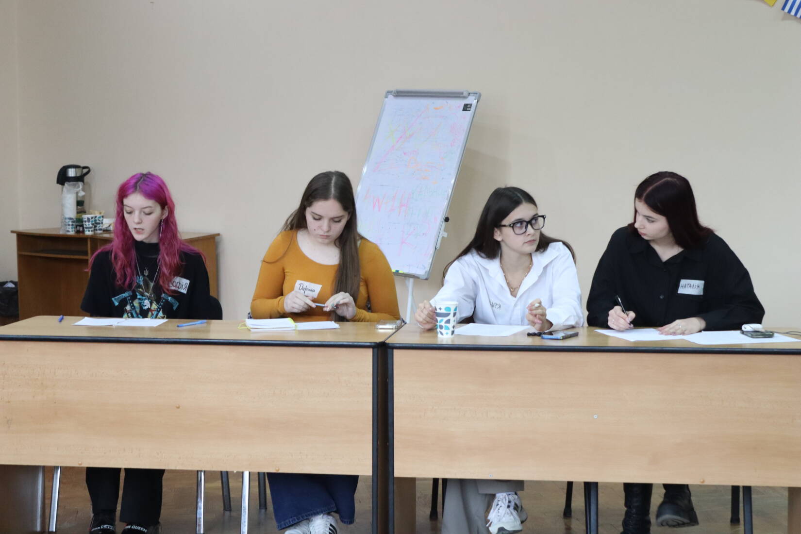 До 80-річчя університету студенти змагалися в дебатах на тему ролі ШІ в освіті