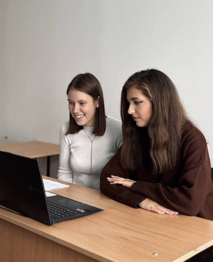 Евеліна Яким, Ганна Філей