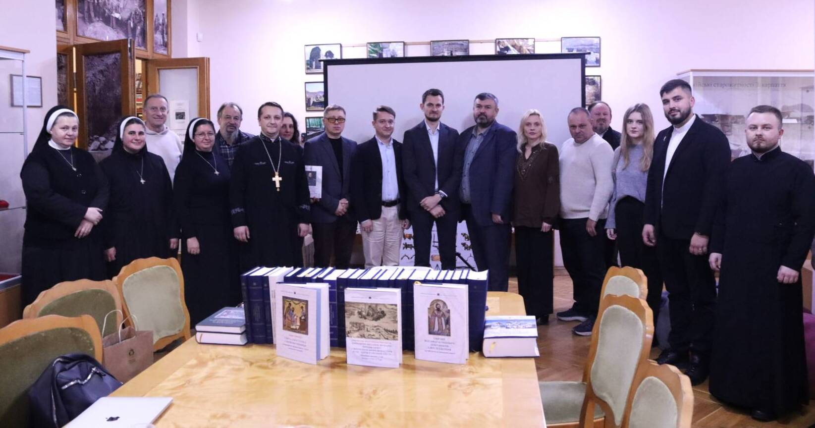 В УжНУ представили другий том праці про Замойський собор Руської Унійної Церкви 1720 року