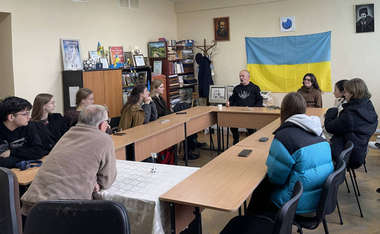 «Будьте чесними з собою», – досвідчений медійник Осип Лобода ділився досвідом зі студентами