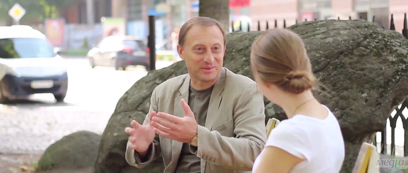 Науковець-історик, котрий має переконання, що жінкою народжуються, а чоловіком треба ставати…»